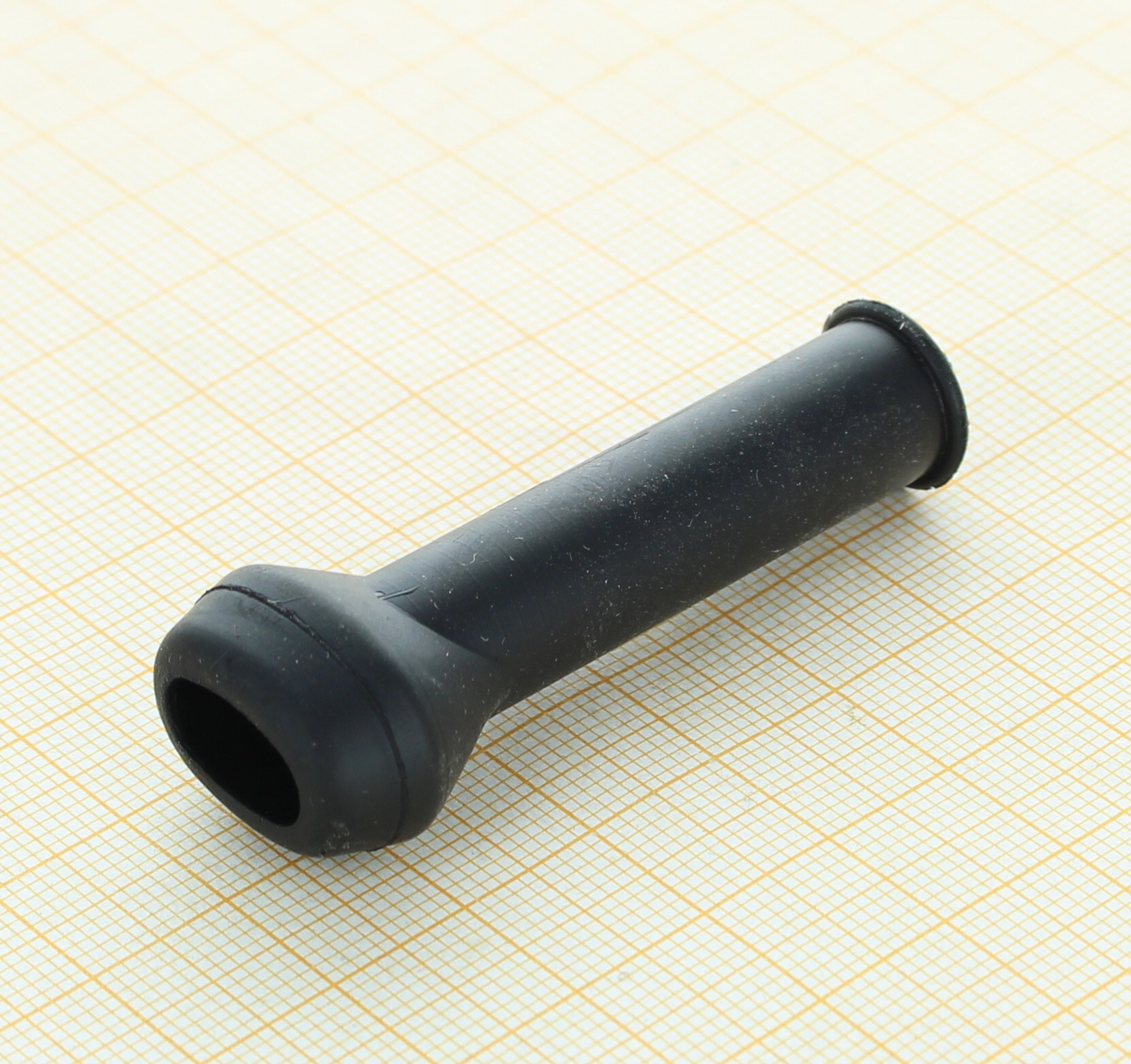 TE 880810-1 - Gerade Dichtungskappe fuer 2-poliges Superseal 1.5 Gehaeuse