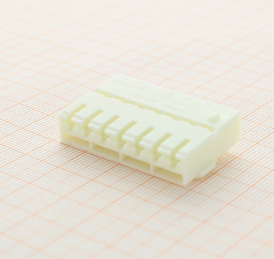 Tyco 1718488-1 - 7 Way Female Unsealed MCP 2.8 Connector
