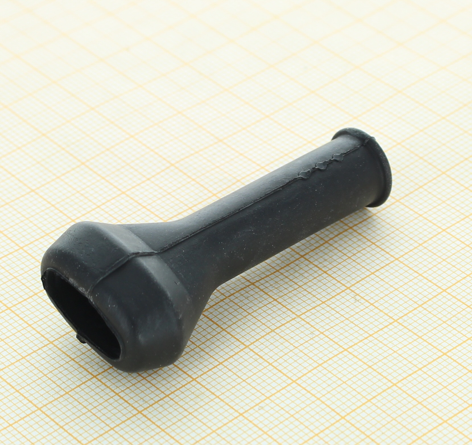 TE 880811-2 - Gerade Dichtungskappe fuer 3-poliges Superseal 1.5 Gehaeuse