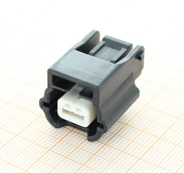Yazaki 7283-8851-30 Plug - 2 Way Black RH-Series 0.64 Sealed Female Connector