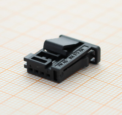 FEP 42211100 - 85E973704 - 4 Way Unsealed Female 0.5 mm Connector (VW restricted)