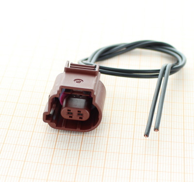 Vormontiertes 8K0 973 702 A - 2-poliges gedichtetes weibliches Buchsengehaeuse 1.5 mm, 1-reihig, Kodierung II, (neutral)
