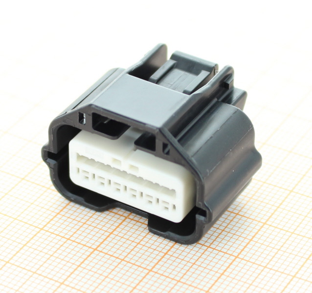 Yazaki 7283-8854-30 Plug - 12 Way Black RH-Series 0.64 Sealed Female Connector